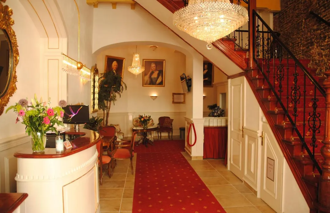 Hotel De Gulden Waagen-1