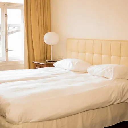 Hotel Courage Waalkade-2